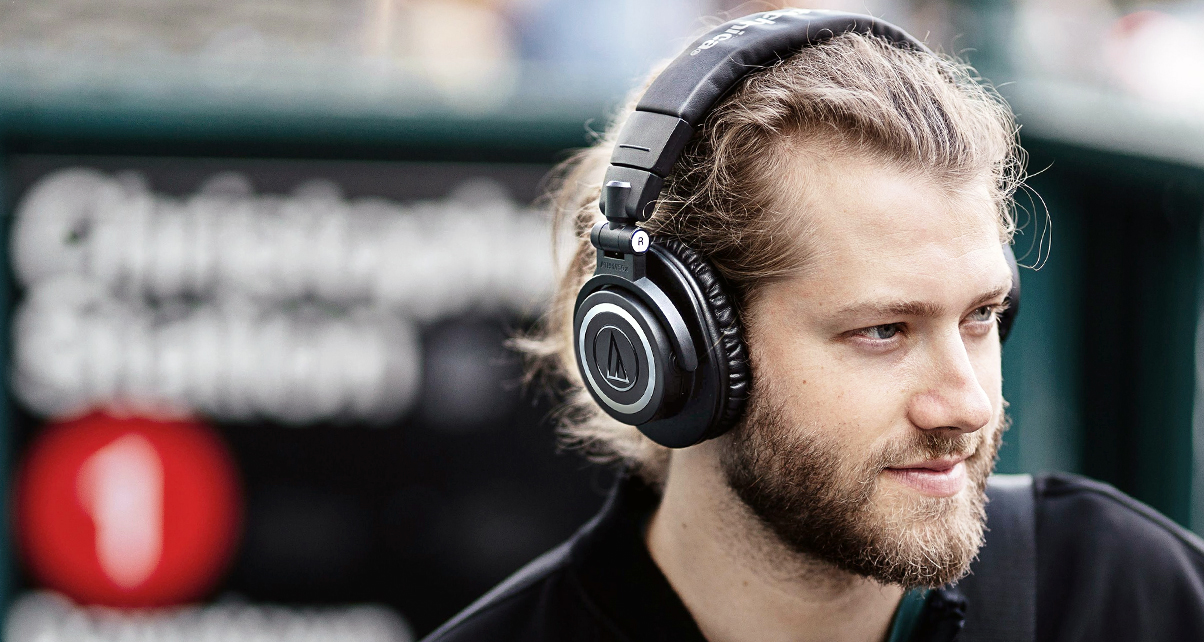 Get Wireless Studio Sound On The Go With The Audio Technica ATH-M50xBT Headphones Get Wireless Studio Sound On The Go With The Audio Technica ATH-M50xBT Headphones