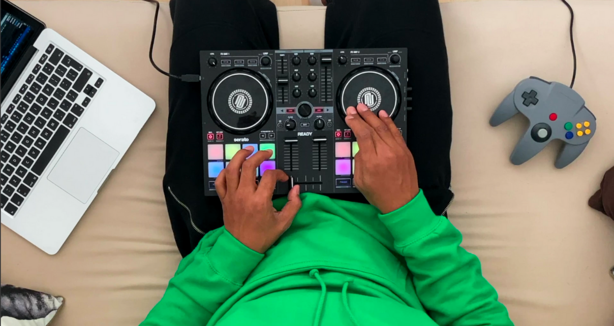 Have Controller, Will Travel: 5 Best Micro DJ Controllers For 2021 Have Controller, Will Travel: 5 Best Micro DJ Controllers For 2021